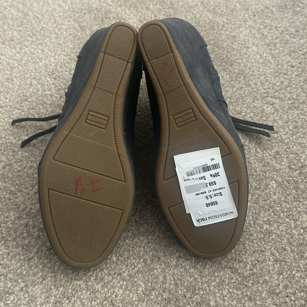 TOMS Desert Wedge Dark Gray Suede Bootie Sz 5.5 - Picture 7 of 9